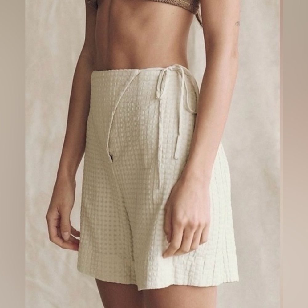 Free People free-est Pucker Check Wrap Shorts Oatmeal 100% Cotton Size L - Picture 8 of 14